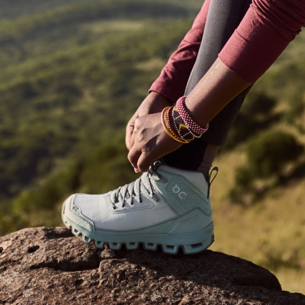 Women's On Cloudridge Hiking Boots White / Mint | NZ-68542